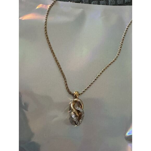 18k Gold Plated Valentino Garavani Chain And Pendant 16 Inches